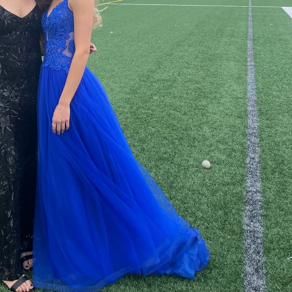 La Femme royal blue prom dress - Picture 2 of 5